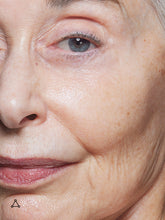 Lade das Bild in den Galerie-Viewer, Cleansing &amp; Firming Routine
